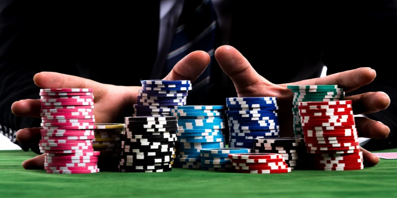 các kiểu cược phổ biến trong Poker hiện đại 